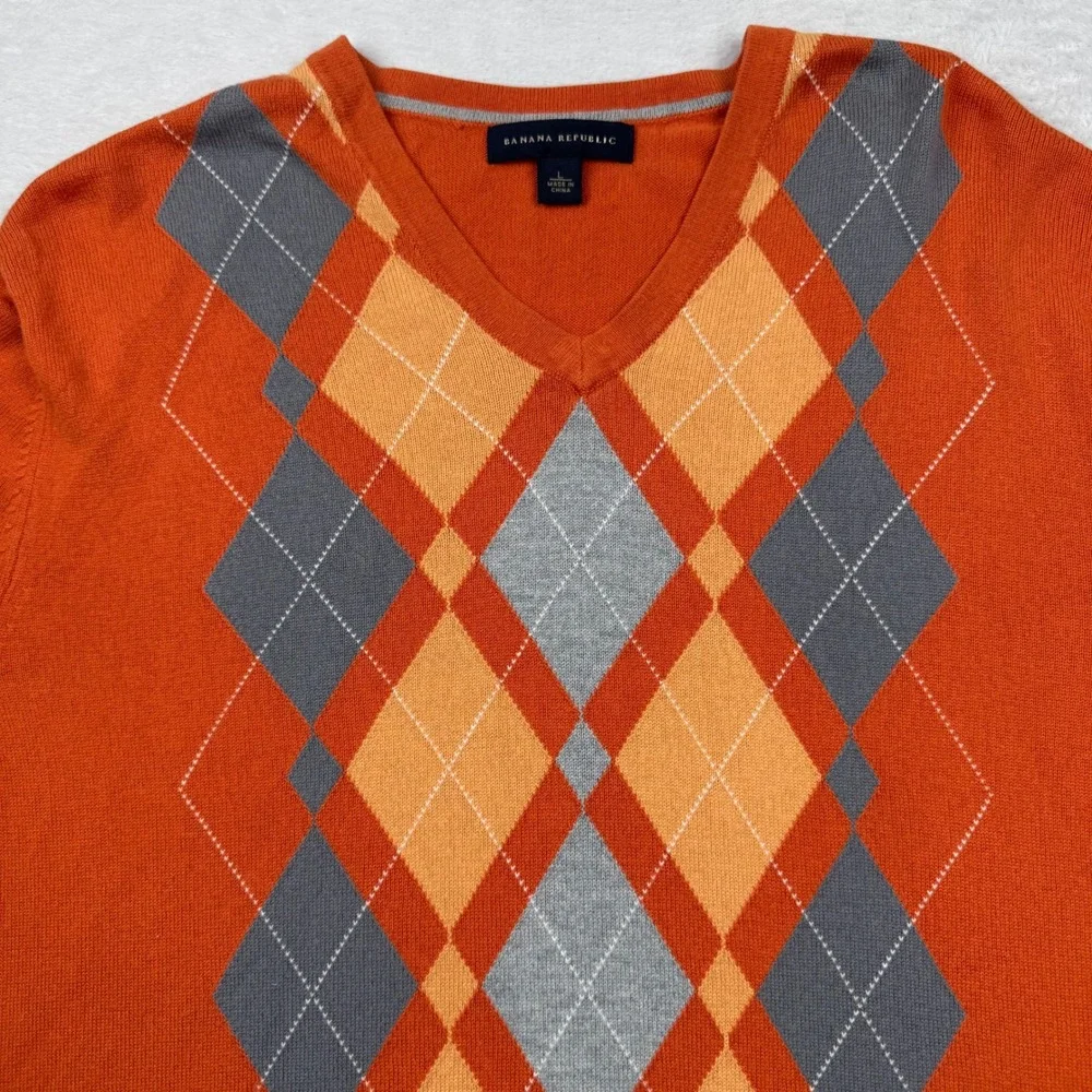 Banana Republic Cashmere Silk Sweater Mens Large Orange Argyle V-Neck 626345
